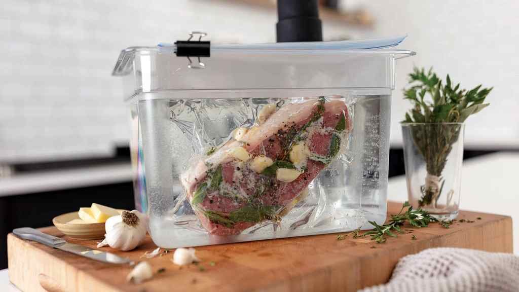 cooking sous vide king cuts scaled